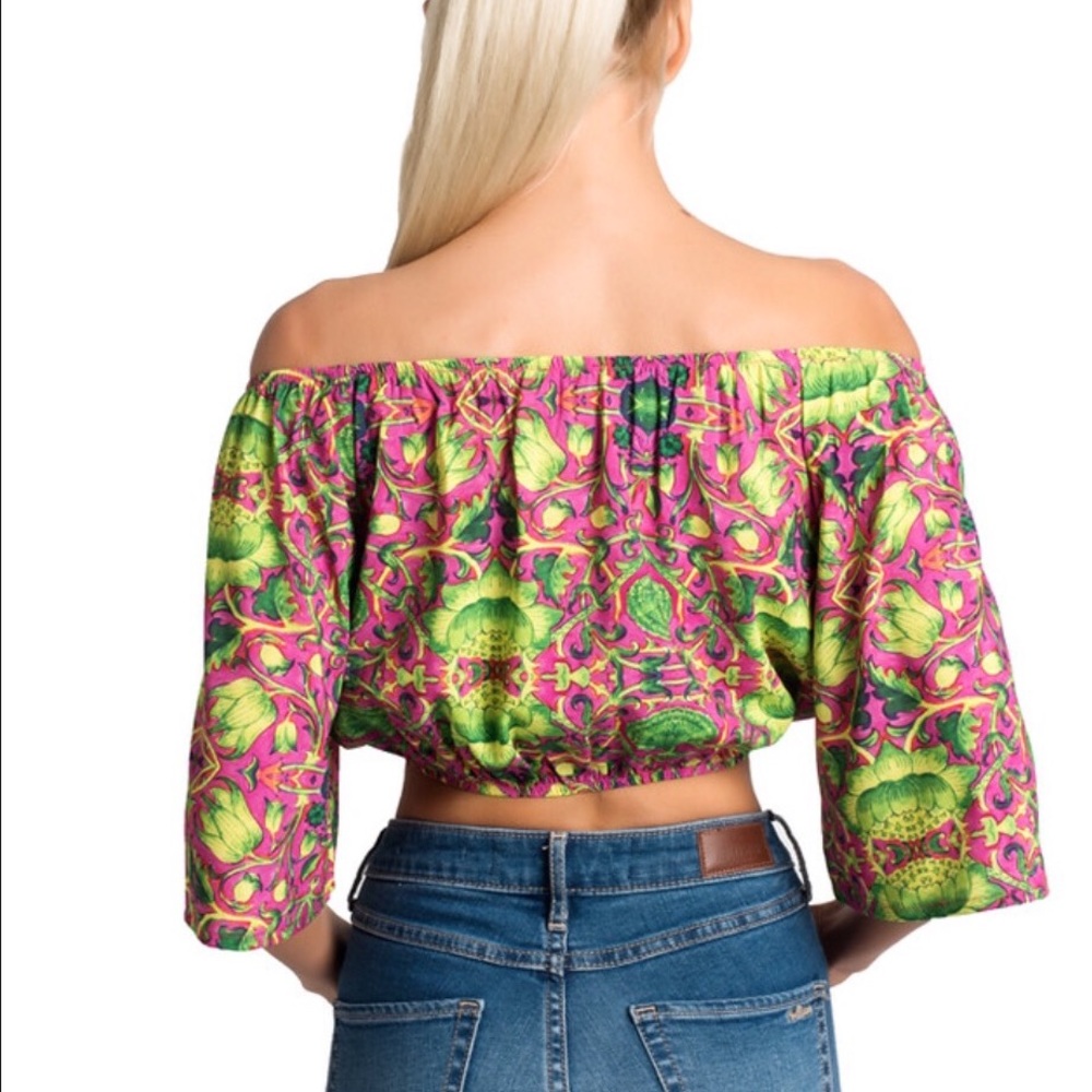 Top - Picture 2 of 2